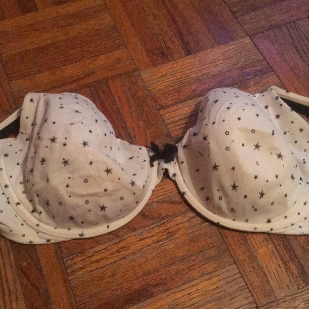 Victoria's secret bra